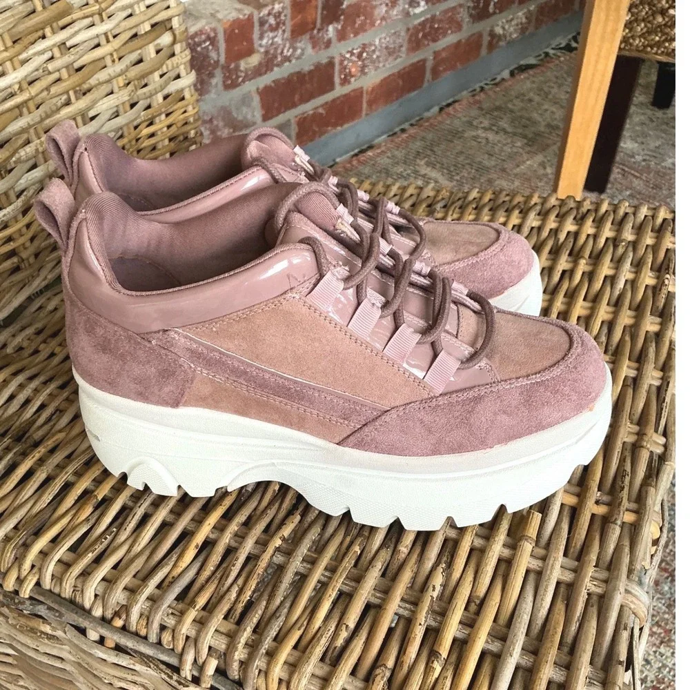 Madden Girl Bounce Platform Sneakers Dusty Pink Blush Chunky Dad Shoes Womens 8M
